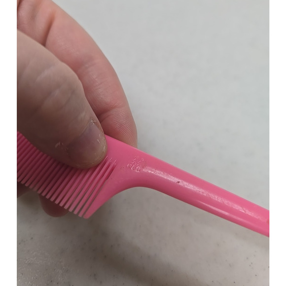 Vintage Plastic Pink Lightweight Sectioning Professional Hair Styling Tail Comb - Picture 3 of 4